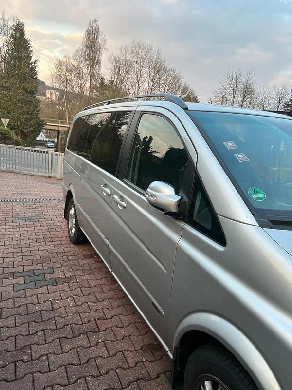 Gebraucht Mercedes Viano 204 PS (150 kW) 2009 Grau Van / Kleinbus
