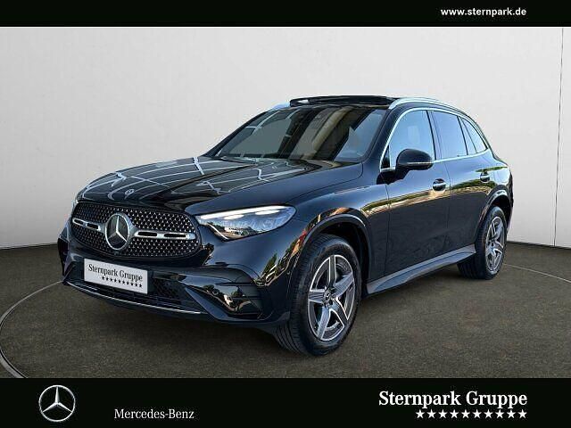 Unilack schwarz Gebraucht 2023 Mercedes GLC300e AMG SUV | 62.270 € (Fairer Preis) - Bild 1/4