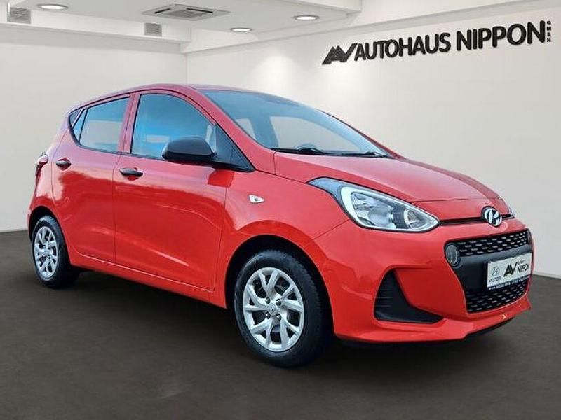 Gebraucht Hyundai i10 Select 67 PS (49 kW) 2019 Rot Kleinwagen