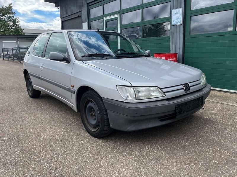 Gebraucht Peugeot 306 Style 101 PS (74 kW) 1997 Silber Limousine