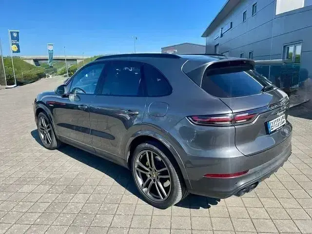 Gebraucht Porsche Cayenne E-Hybrid 462 PS (339 kW) 2021 Andere SUV
