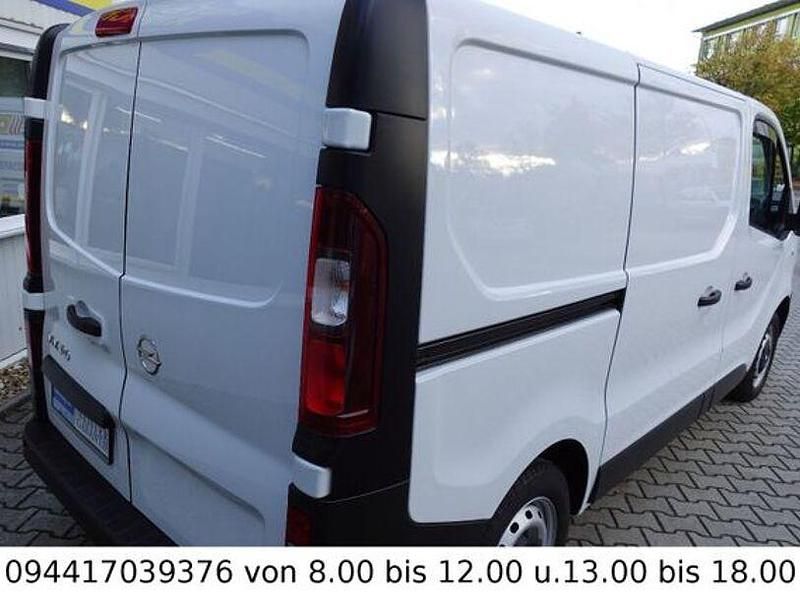 Gebraucht Opel Vivaro 95 PS (69 kW) 2018 Weiß Van / Kleinbus