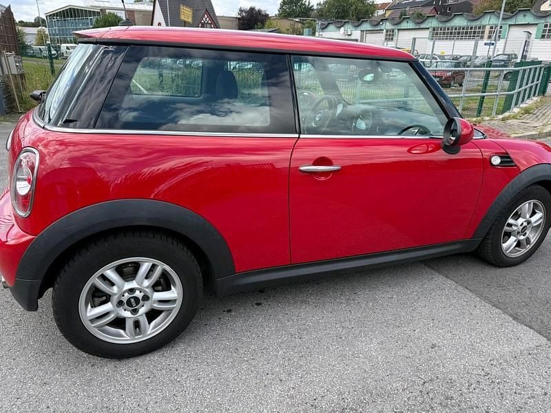 Rot Gebraucht 2013 Mini ONE Kleinwagen | 3.690 € (Guter Preis) - Bild 1/4