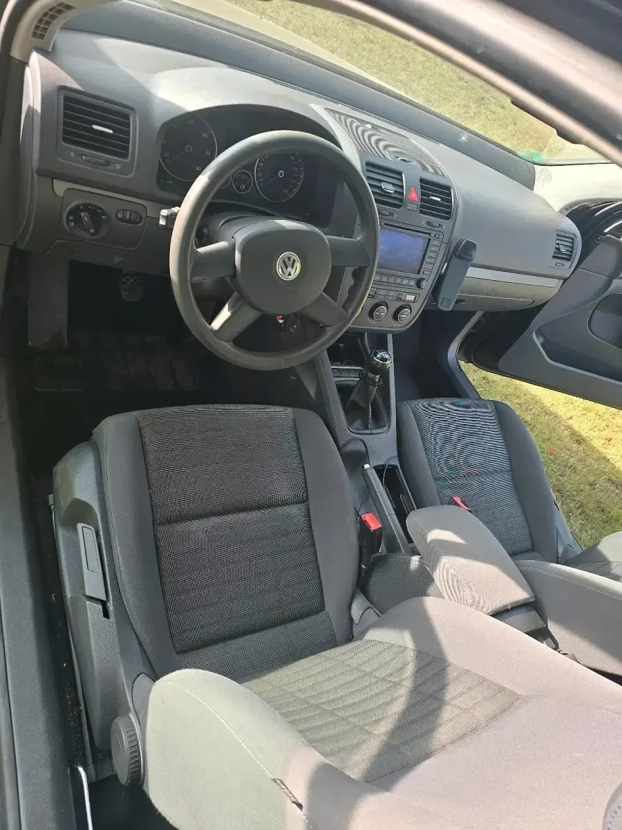 Gebraucht VW Golf V 105 PS (77 kW) 2005 Schwarz Kleinwagen