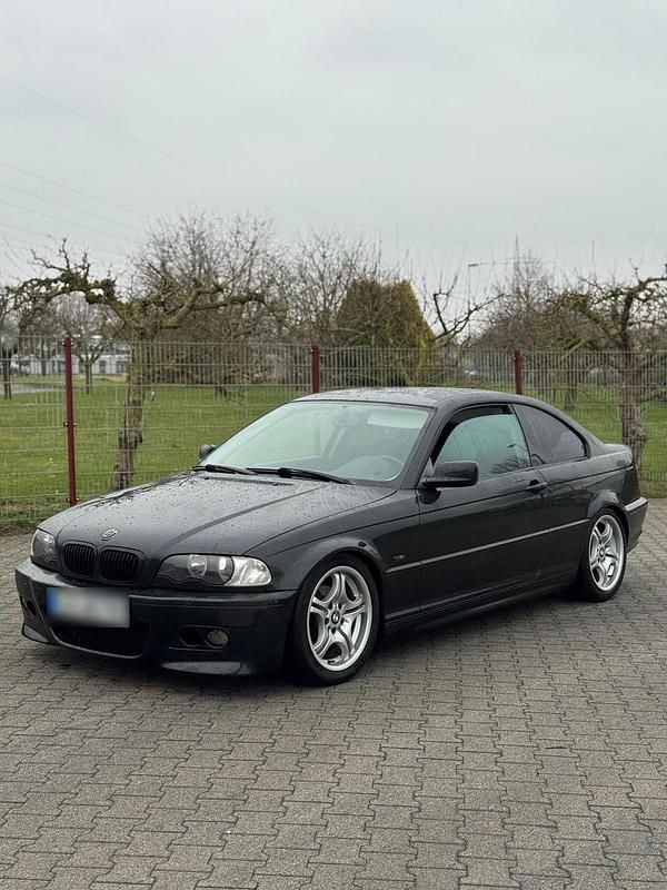 Gebraucht BMW 318 116 PS (85 kW) 2000 Schwarz Coupé