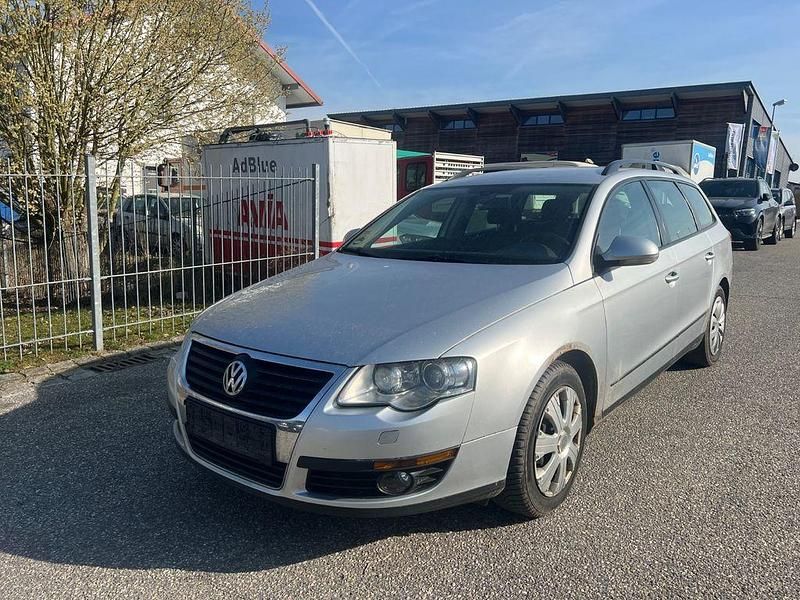 Gebraucht VW Passat Trendline 105 PS (77 kW) 2010 Silber Kombi