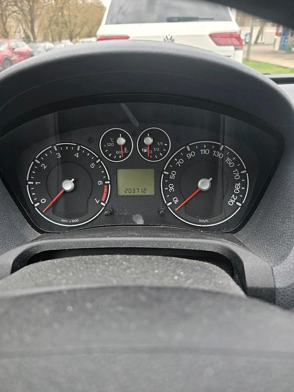 Gebraucht Ford Fiesta 69 PS (50 kW) 2005 Blau Kleinwagen