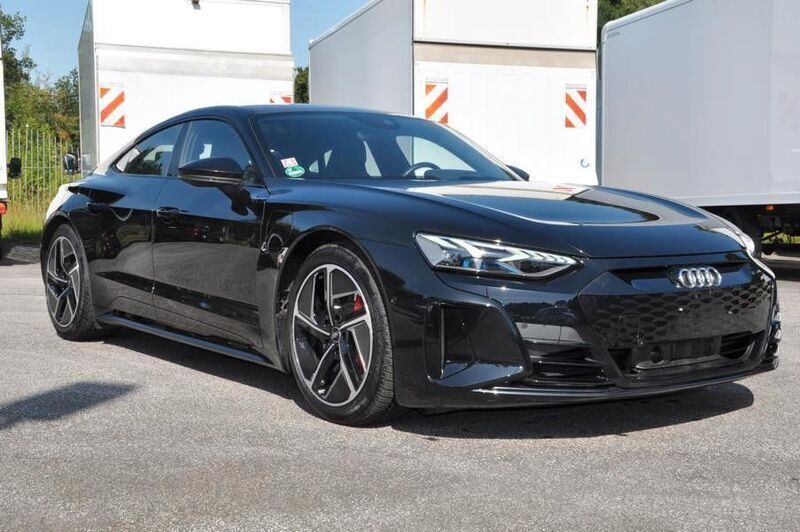 Gebraucht Audi e-tron GT quattro Sport 350 kW (476 PS) 2022 Schwarz Limousine