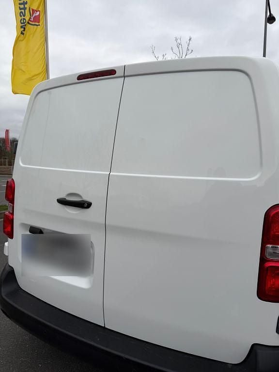 Gebraucht Opel Vivaro-e Combi 100 kW (136 PS) 2022 Weiß Van