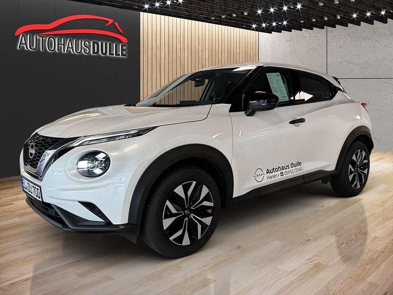 Weiß Gebraucht 2024 Nissan Juke Acenta SUV | 21.995 € (Etwas zu teuer) - Bild 1/4