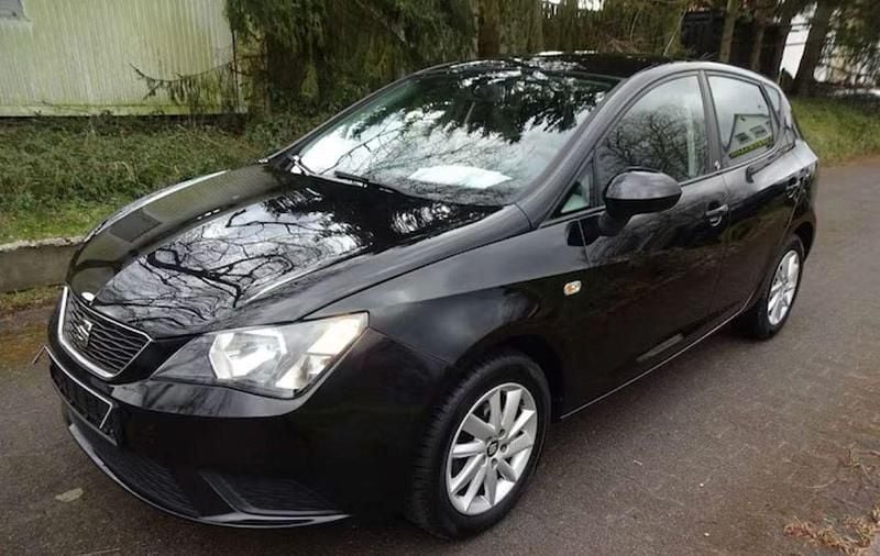 Schwarz Gebraucht 2017 Seat Ibiza Reference Limousine | 8.290 € (Guter Preis) - Bild 1/1