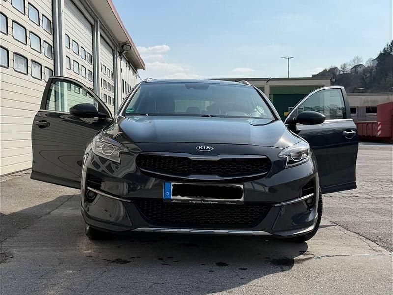 Gebraucht Kia XCeed Vision 140 PS (102 kW) 2020 Grau SUV