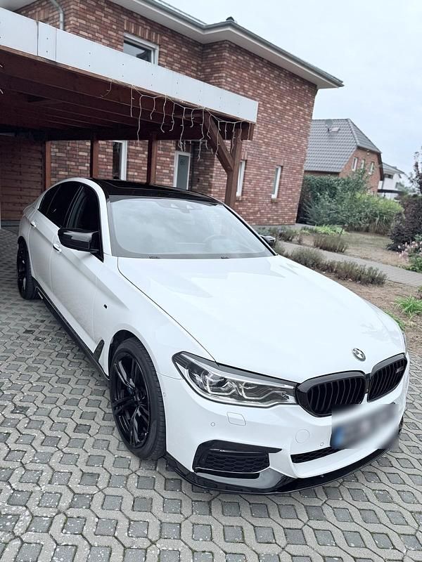 Gebraucht BMW 530 M Sport 265 PS (194 kW) 2017 Weiß Limousine