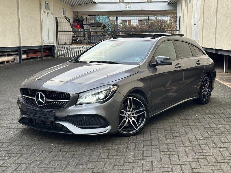 Grau Gebraucht 2018 Mercedes CLA250 Shooting Brake Kombi | 16.299 € (Guter Preis) - Bild 1/4
