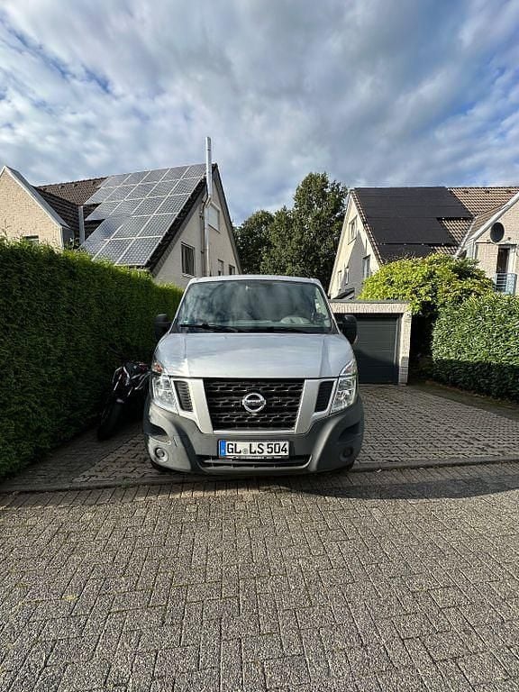 Silber Gebraucht 2014 Nissan NV400 Van | 11.500 € (Superpreis) - Bild 1/4