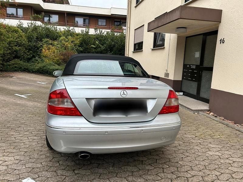 Gebraucht Mercedes CLK200 184 PS (135 kW) 2008 Silber Cabrio