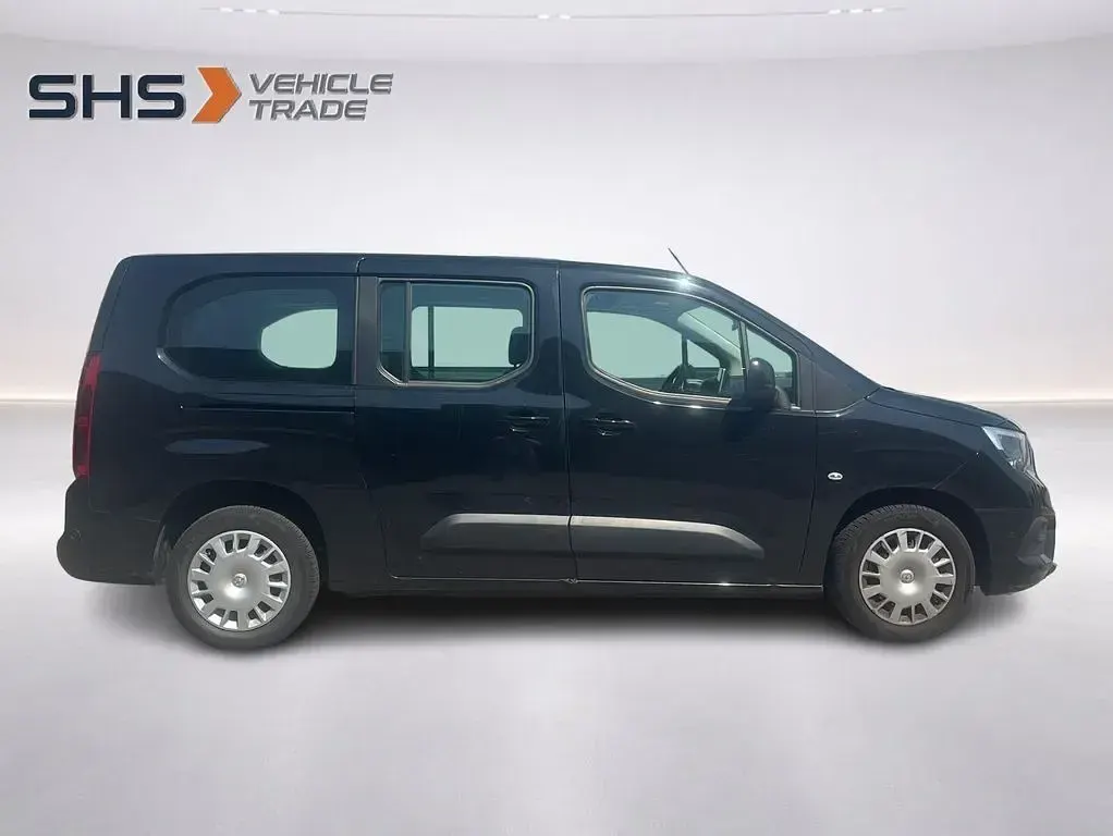 Gebraucht Opel Combo Life XL Edition 110 PS (80 kW) 2019 Nacht schwarz/noir onyx Van / Kleinbus
