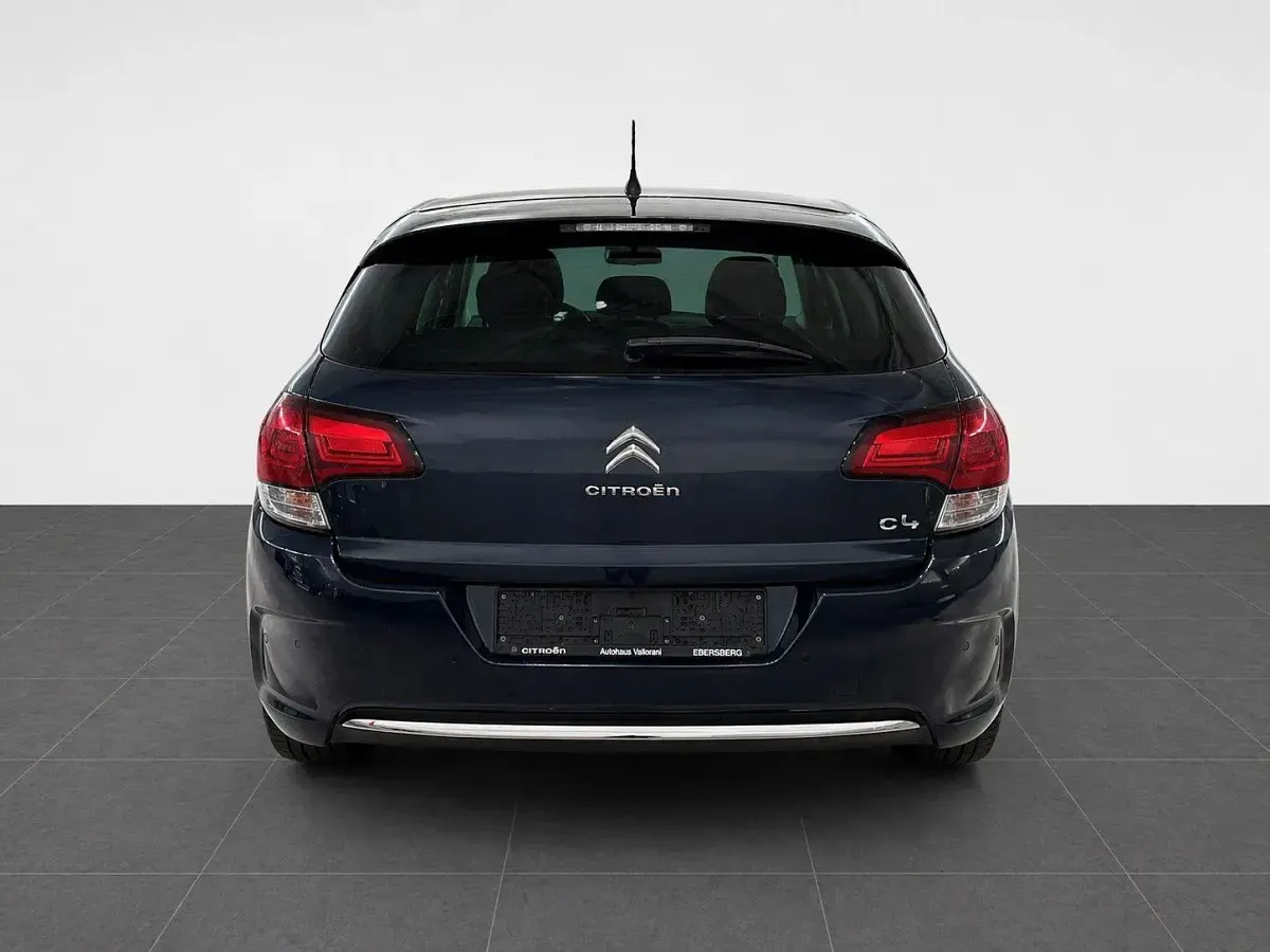 Gebraucht Citroën C4 Attraction 131 PS (96 kW) 2015 Blau Limousine