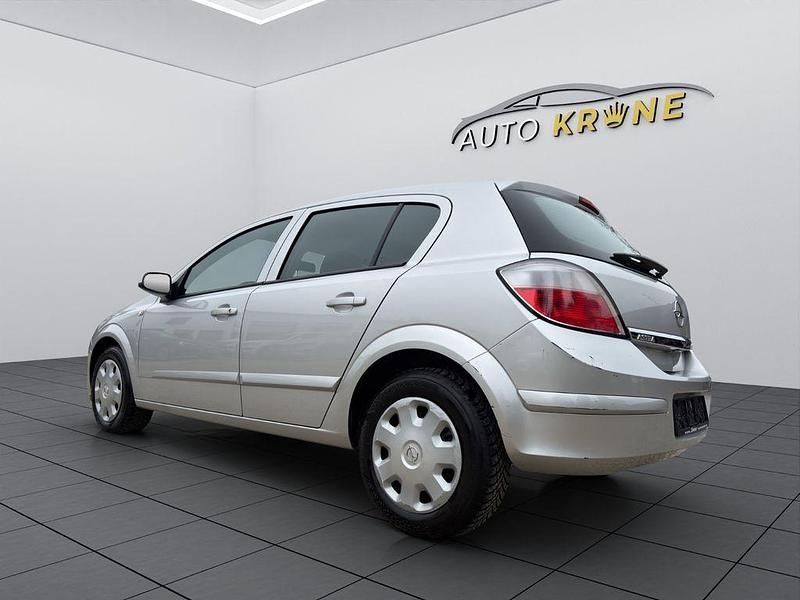 Occasion Opel Astra Edition 101 ch (74 kW) 2004 Argent Berline