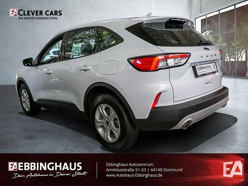 Weiß Gebraucht 2022 Ford Kuga Cool & Connect SUV | 24.480 € (Guter Preis) - Bild 1/4
