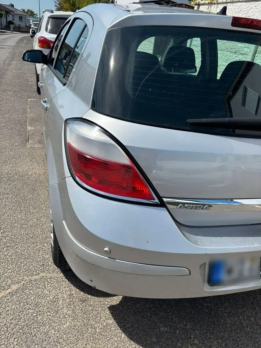 Usata Opel Astra Catch Me 90 CV (66 kW) 2006 Grigio Utilitaria