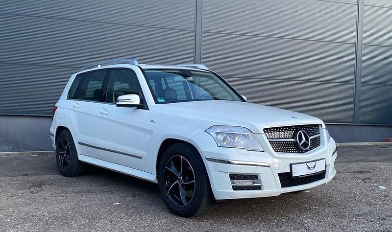 Gebraucht Mercedes GLK250 204 PS (150 kW) 2011 Weiß SUV