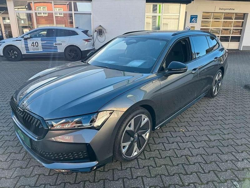 Gebraucht Skoda Superb SportLine 150 PS (110 kW) 2026 Grau Kombi
