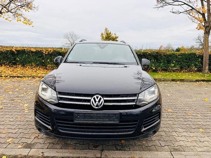 Schwarz Gebraucht 2012 VW Touareg SUV | 15.900 € (Teuer) - Bild 1/4