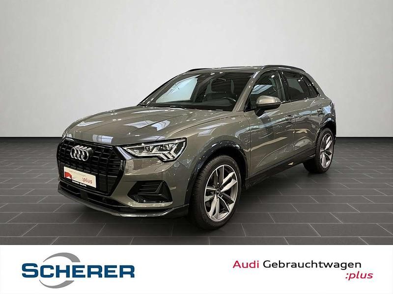 Chronosgrau (metallic) Gebraucht 2022 Audi Q3 Advanced Plus SUV | 27.890 € (Guter Preis) - Bild 1/4