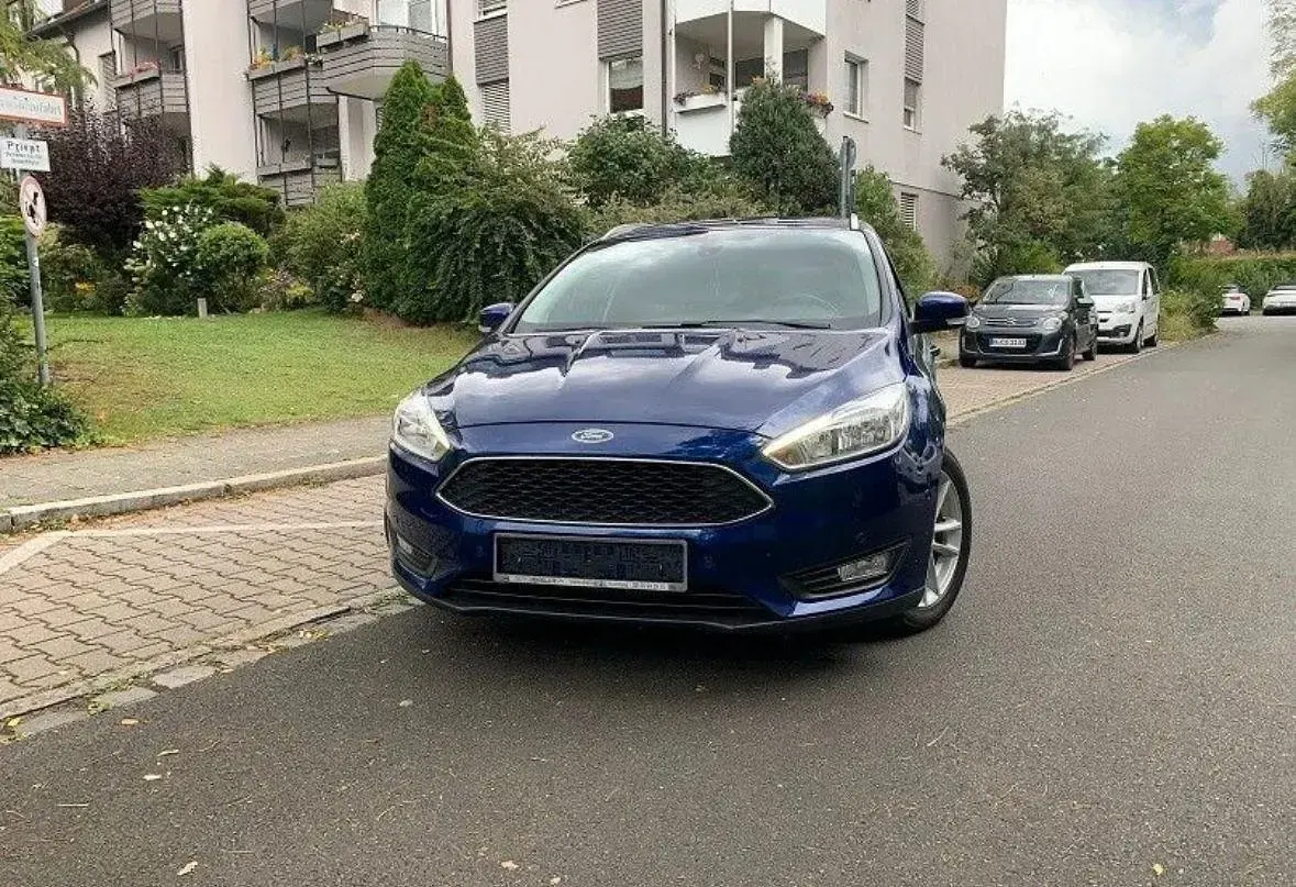 Używany Ford Focus Trend 125 KM (91 kW) 2017 Niebieski Kombi