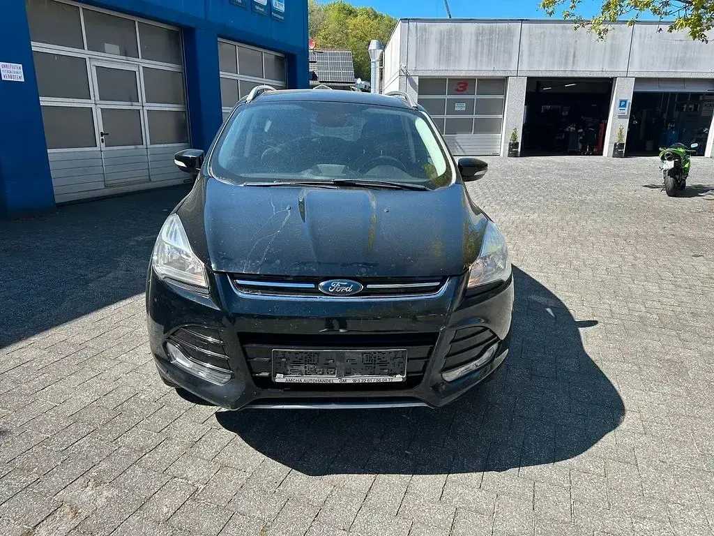 Gebraucht Ford Kuga Titanium 150 PS (110 kW) 2016 Schwarz SUV