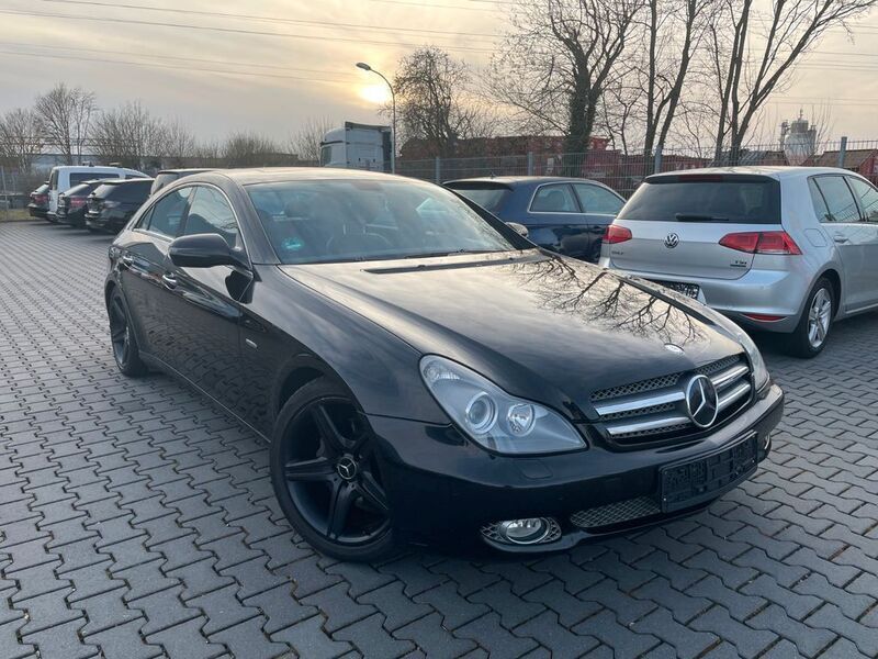Schwarz Gebraucht 2009 Mercedes CLS350 AMG Limousine | 9.999 € (Guter Preis) - Bild 1/4