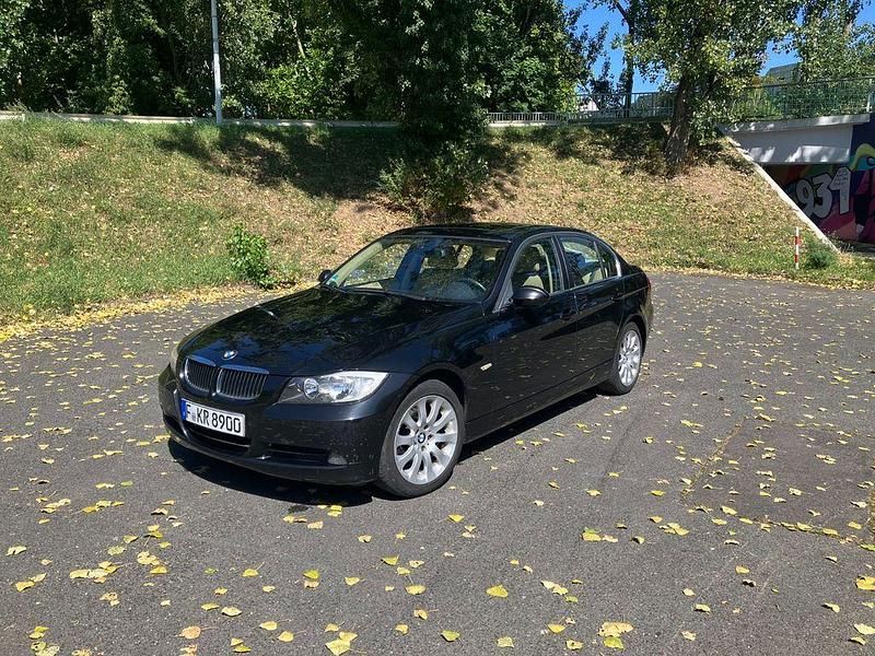 Schwarz Gebraucht 2006 BMW 325 Limousine | 6.000 € (Fairer Preis) - Bild 1/4