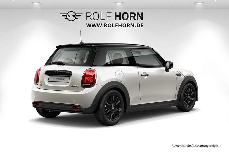 Gebraucht Mini Cooper SE Classic 135 kW (184 PS) 2023 Weiß Kleinwagen