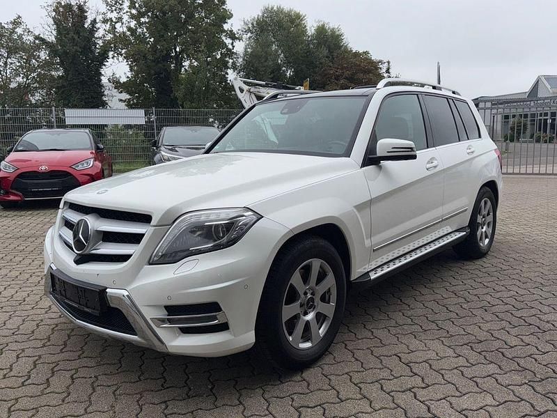Weiß Gebraucht 2013 Mercedes GLK350 SUV | 11.299 € (Fairer Preis) - Bild 1/4