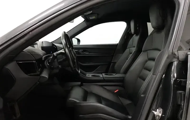 Gebraucht Porsche Taycan Sport 350 kW (476 PS) 2021 Vulkangrau Coupé