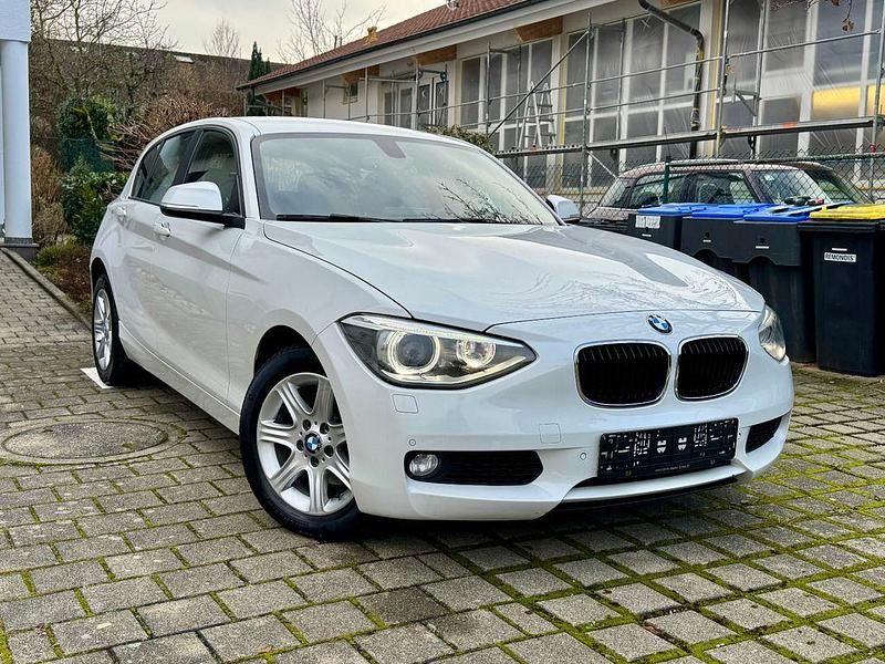 Weiß Gebraucht 2020 BMW 118 Kleinwagen | 9.990 € (Superpreis) - Bild 1/4