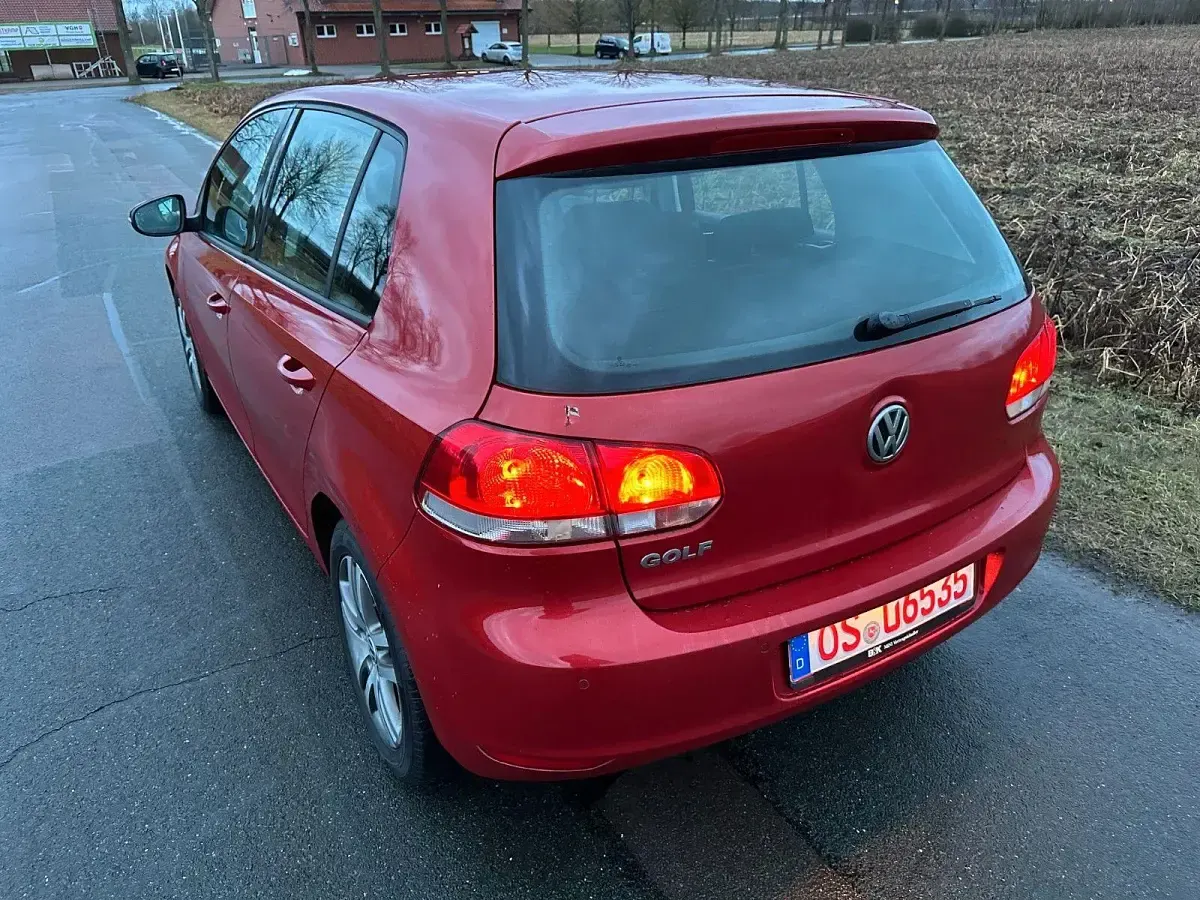 Gebraucht VW Golf VI Comfortline 80 PS (58 kW) 2009 Rot Kleinwagen