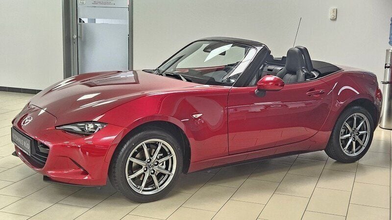 Rot Gebraucht 2025 Mazda MX5 Exclusive-Line Cabrio | 32.990 € (Teuer) - Bild 1/2