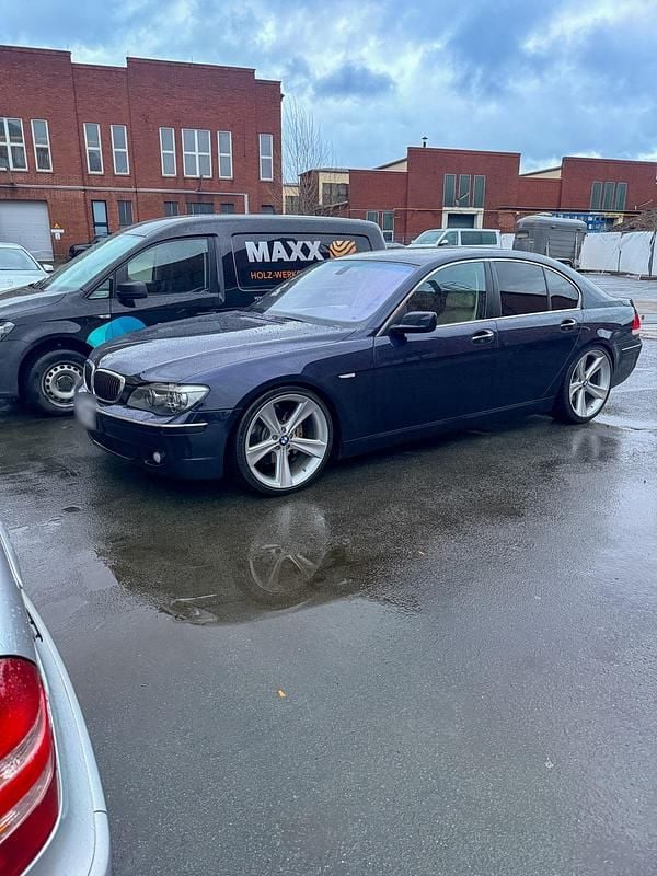 Gebraucht BMW 730 231 PS (169 kW) 2007 Blau Limousine