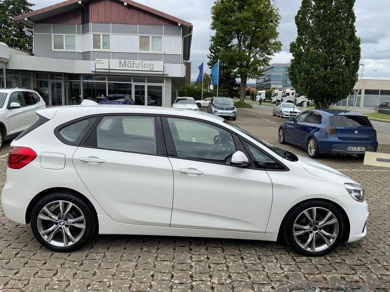 Gebraucht BMW 220 Active Tourer Performance 190 PS (139 kW) 2015 Weiß Van / Kleinbus
