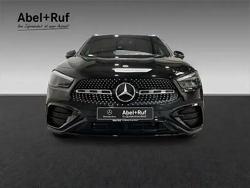 Gebraucht Mercedes GLA200 AMG 150 PS (110 kW) 2026 Schwarz SUV
