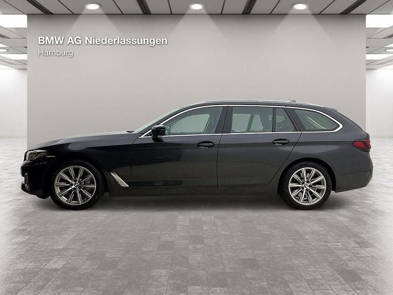 Gebraucht BMW 540 Efficient Dynamics 340 PS (250 kW) 2023 Grau Kombi