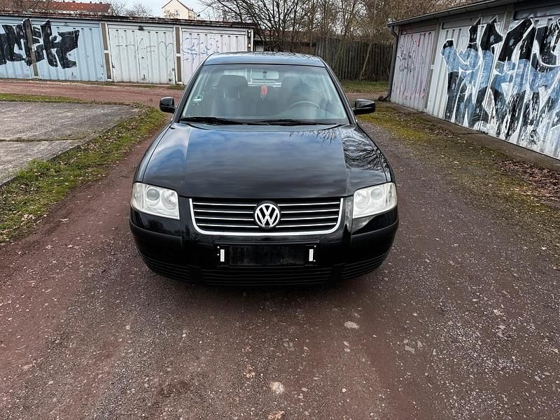 Gebraucht VW Passat 102 PS (75 kW) 2001 Schwarz Limousine