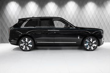 Neu Rolls Royce Cullinan 571 PS (419 kW) 2026 Schwarz SUV
