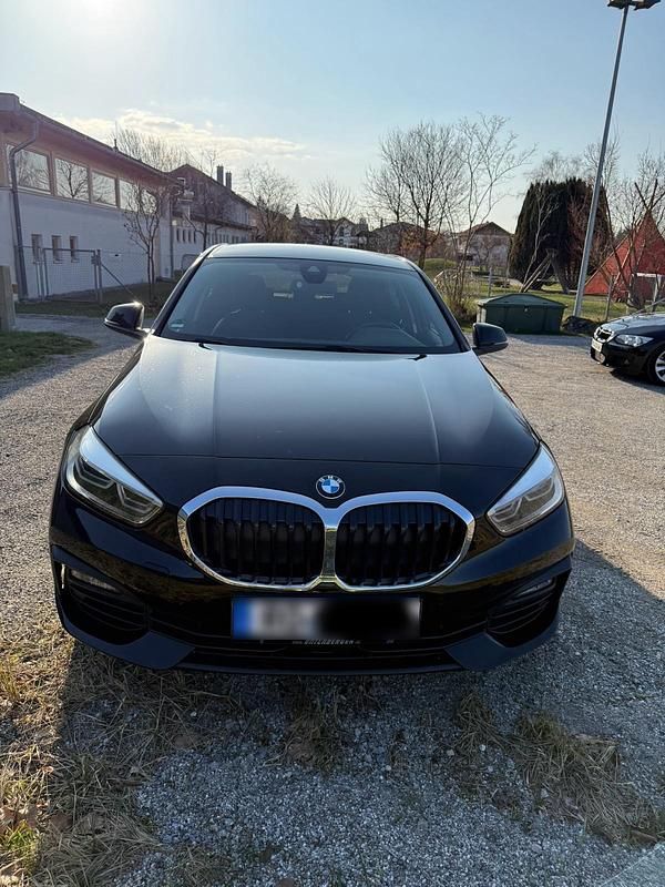 Gebraucht BMW 116 116 PS (85 kW) 2019 Schwarz Kleinwagen
