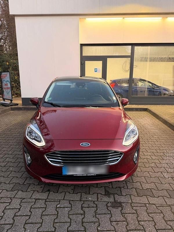 Rot Gebraucht 2020 Ford Fiesta Active Kleinwagen | 16.800 € (Fairer Preis) - Bild 1/4