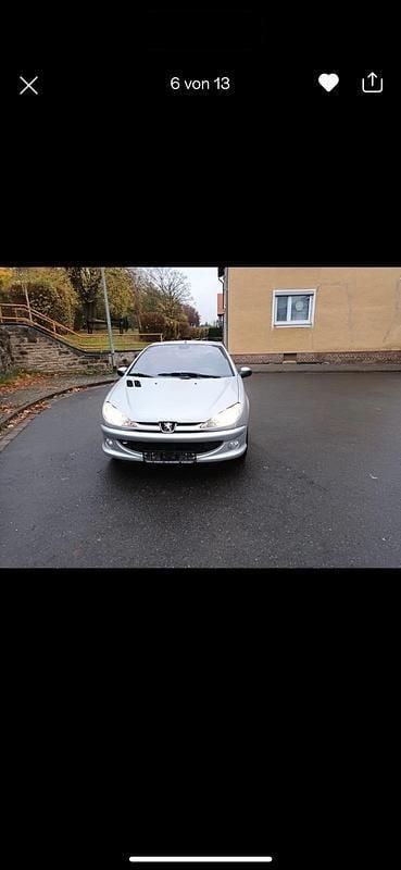 Silber Gebraucht 2005 Peugeot 206 CC Cabrio | 350 € (Superpreis) - Bild 1/4
