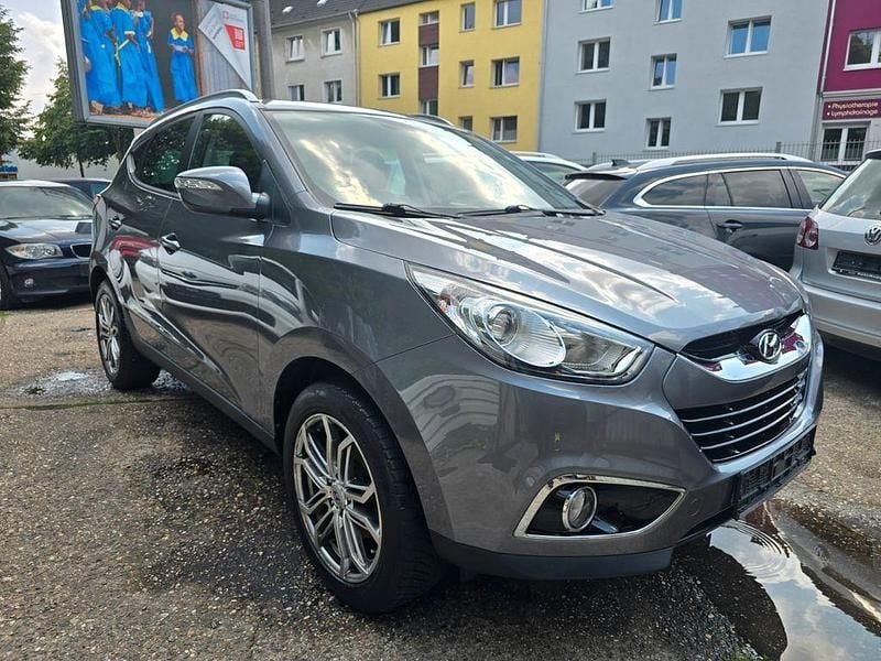 Grün Gebraucht 2012 Hyundai ix35 Style SUV | 7.800 € (Guter Preis) - Bild 1/4