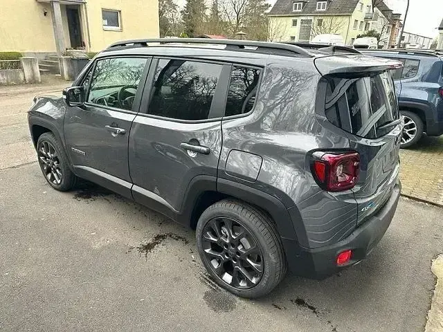 Gebraucht Jeep Renegade Limited 190 PS (139 kW) 2023 Grau SUV